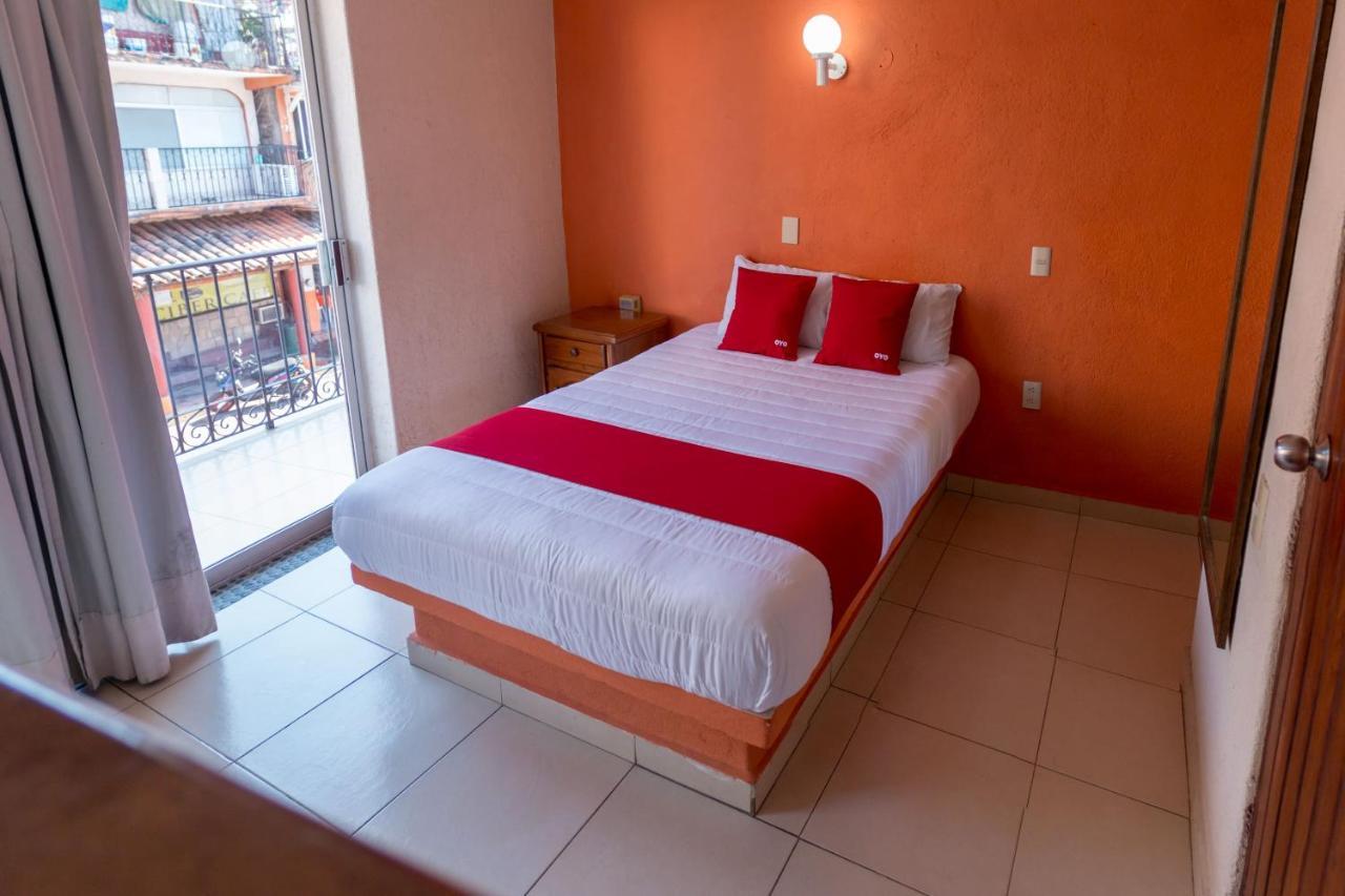 Hotel Casa Bravo Zihuatanejo Exterior foto