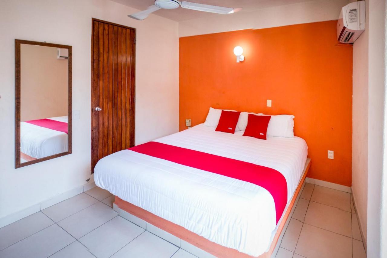 Hotel Casa Bravo Zihuatanejo Exterior foto